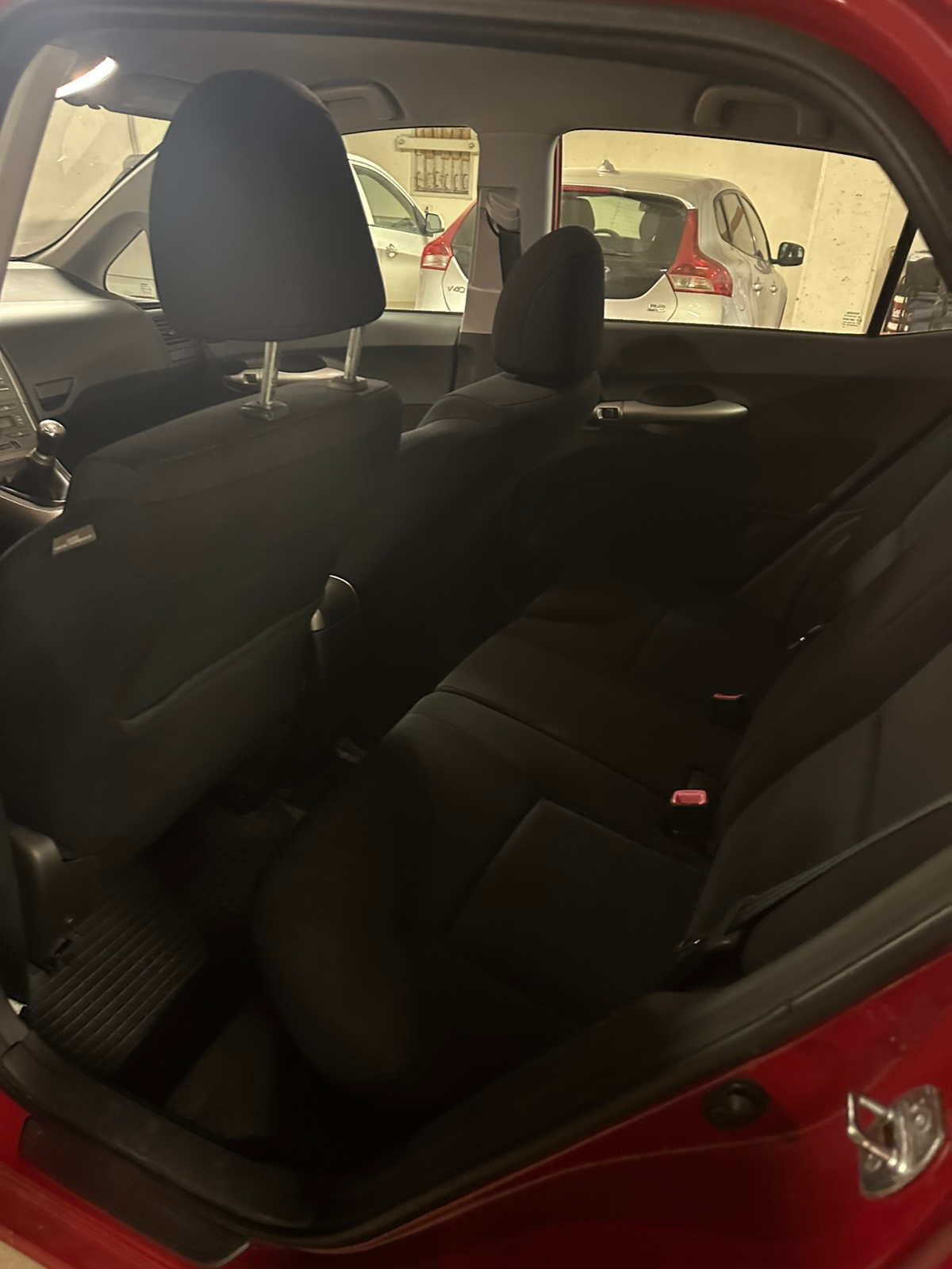 Toyota Auris 2008, kuva 6/7