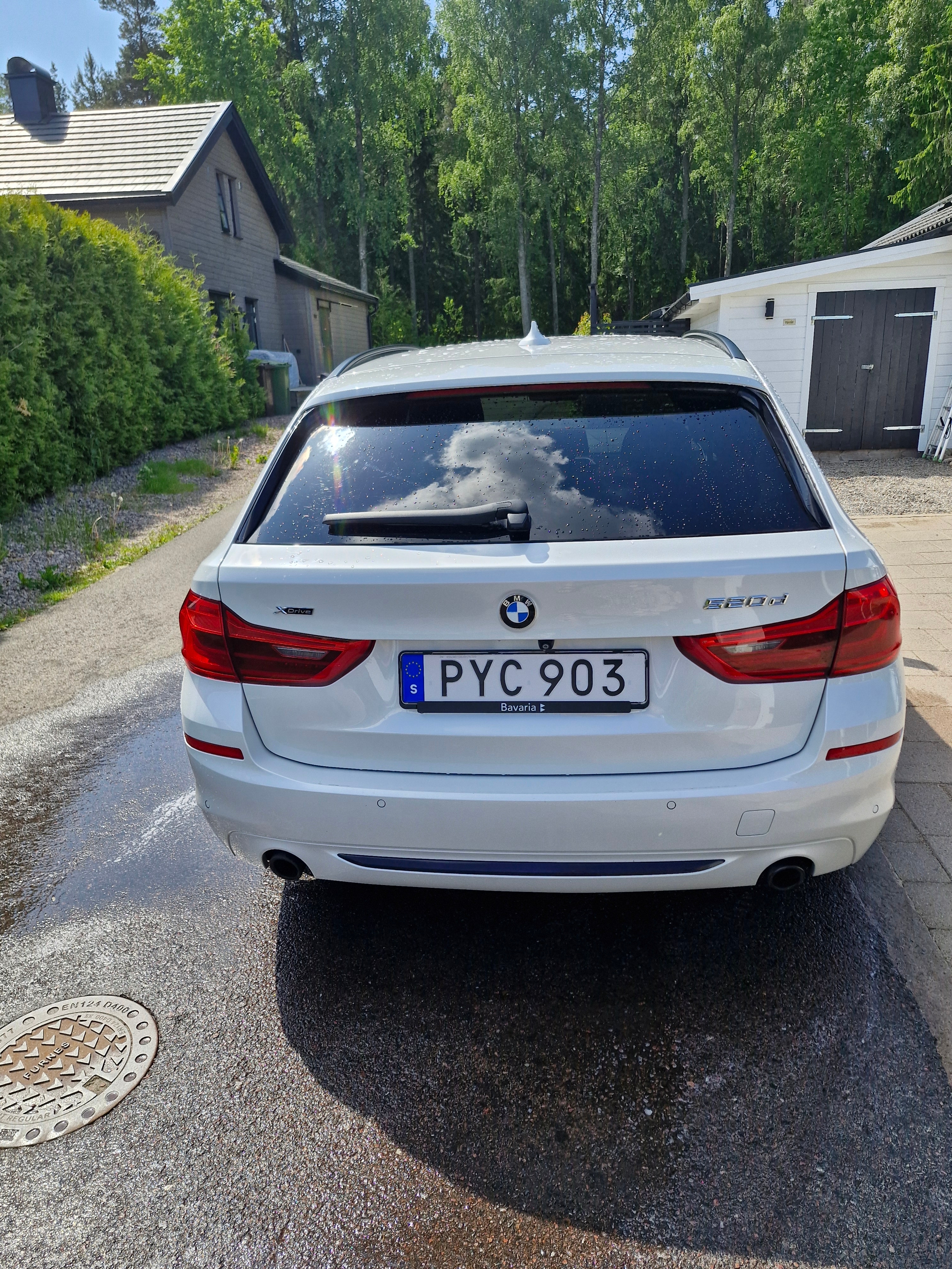 BMW 520 d xDrive Touring Steptronic 2018, photo 6/10