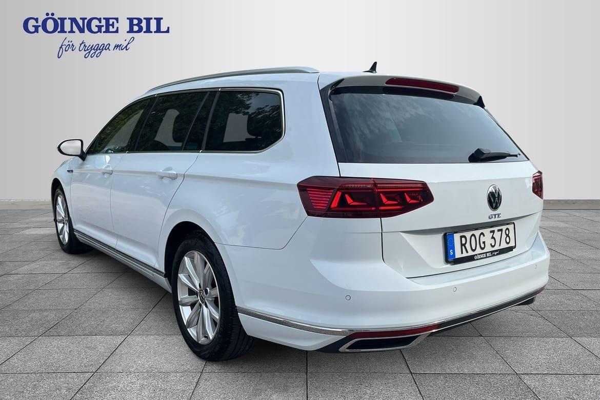 Volkswagen Passat 2023, bild 6/10