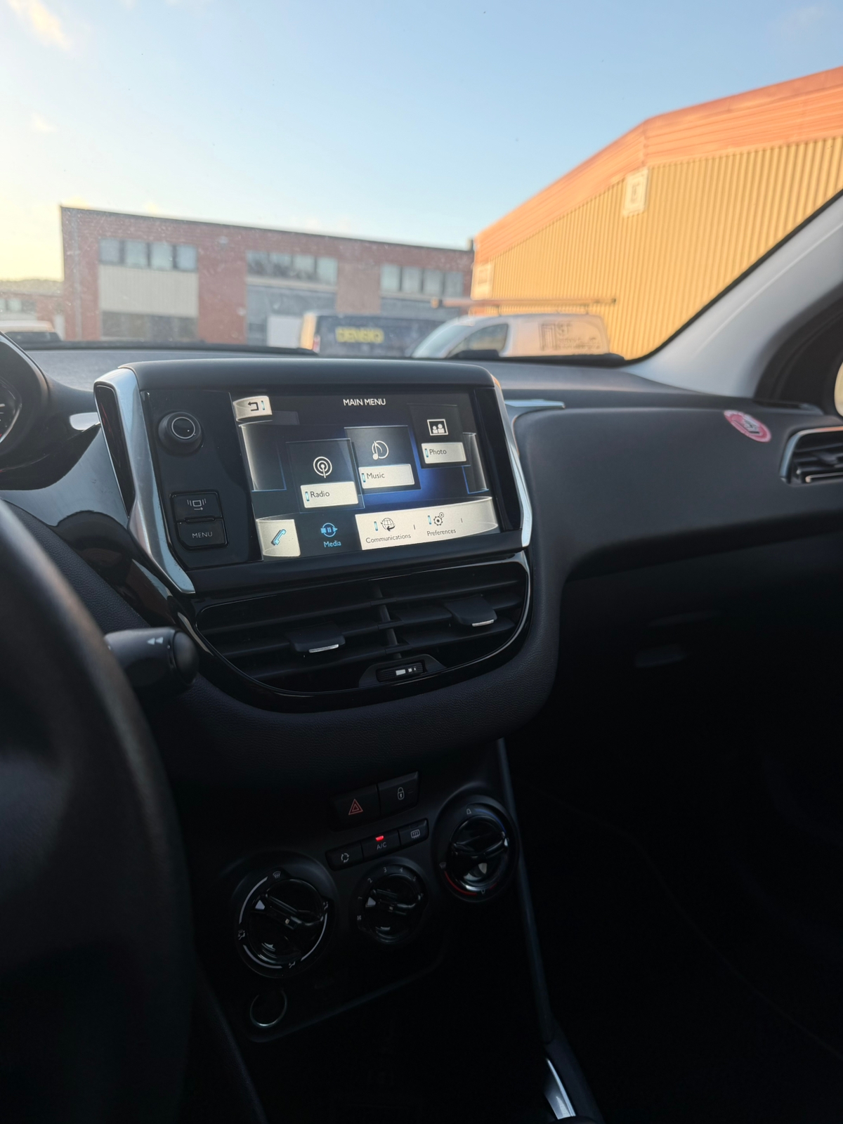 Peugeot 208 3-dörrar 1.2 VTi 82 Manuell 2012, bild 8/8
