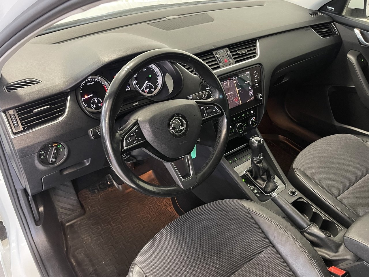 Skoda Octavia 2018, bild 7/10