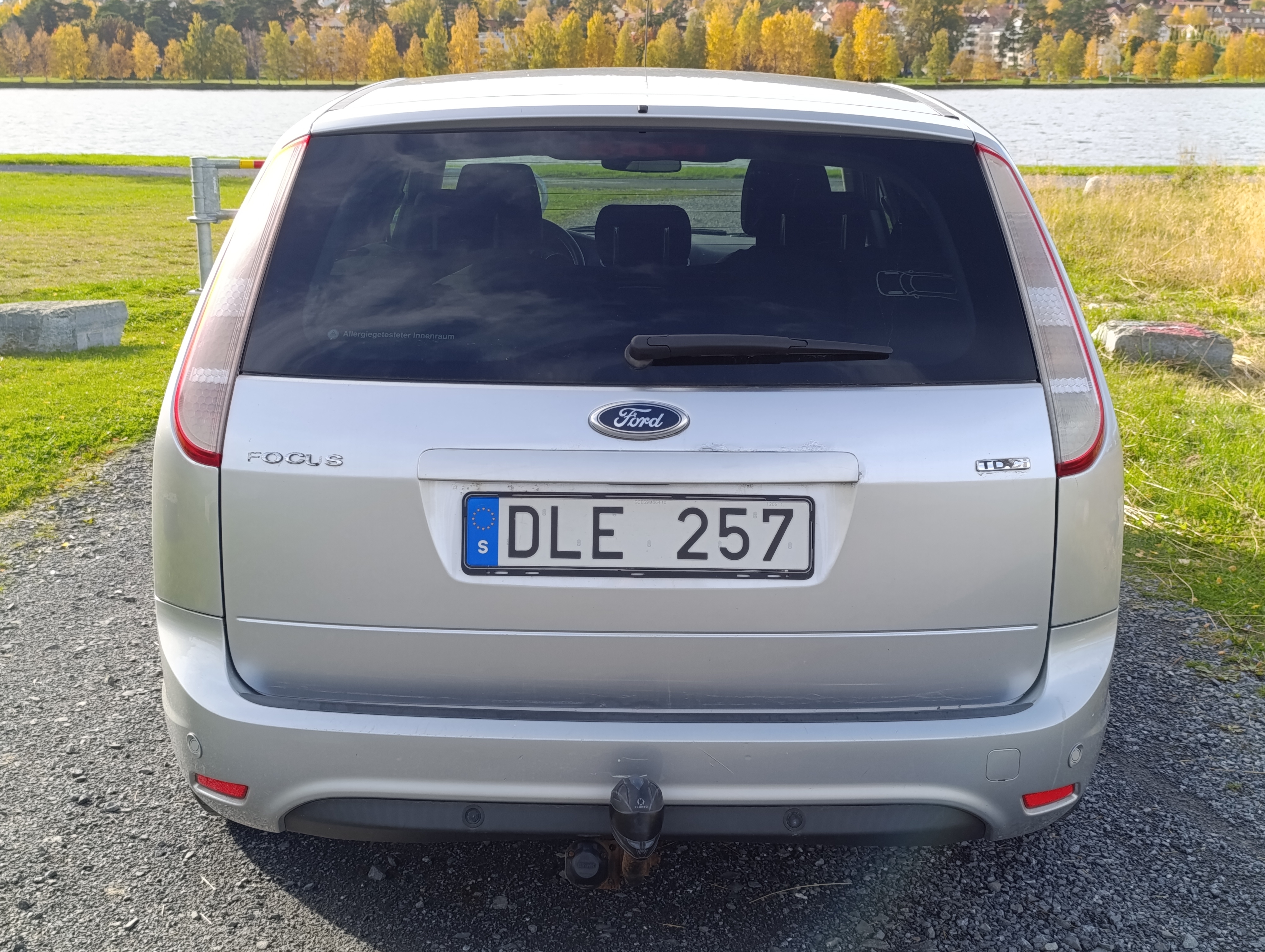 Ford Focus Kombi 1.6 TDCi Manuell 2009, bild 4/10