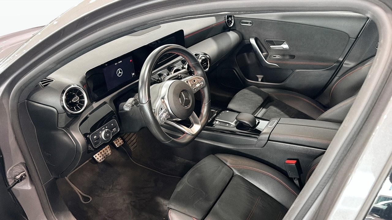 Mercedes-Benz A 180 Automat, AMG Paket 2021, bild 6/9