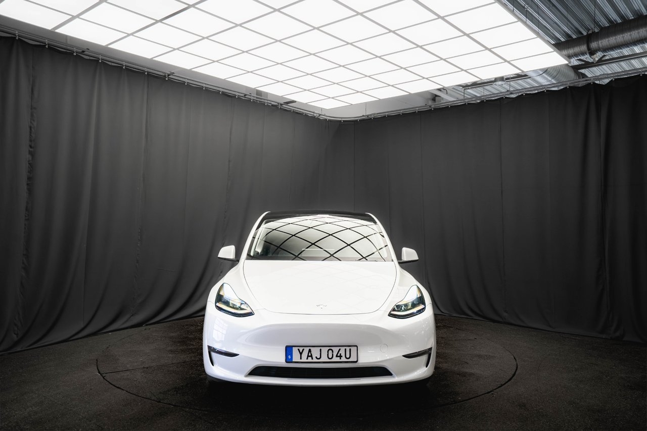 Tesla Model Y 2023, bild 4/10