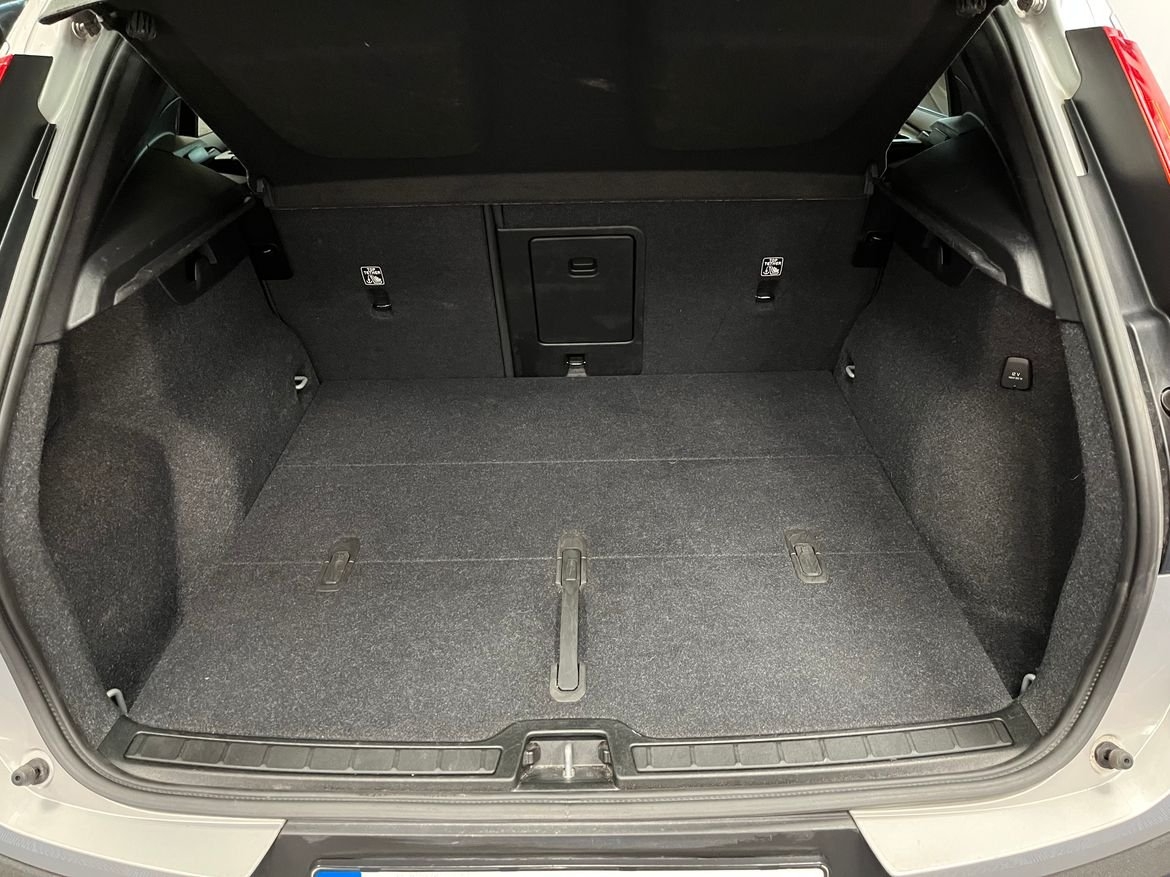 Volvo XC40 B3 FWD Bensin Plus Dark 2025, kuva 6/10