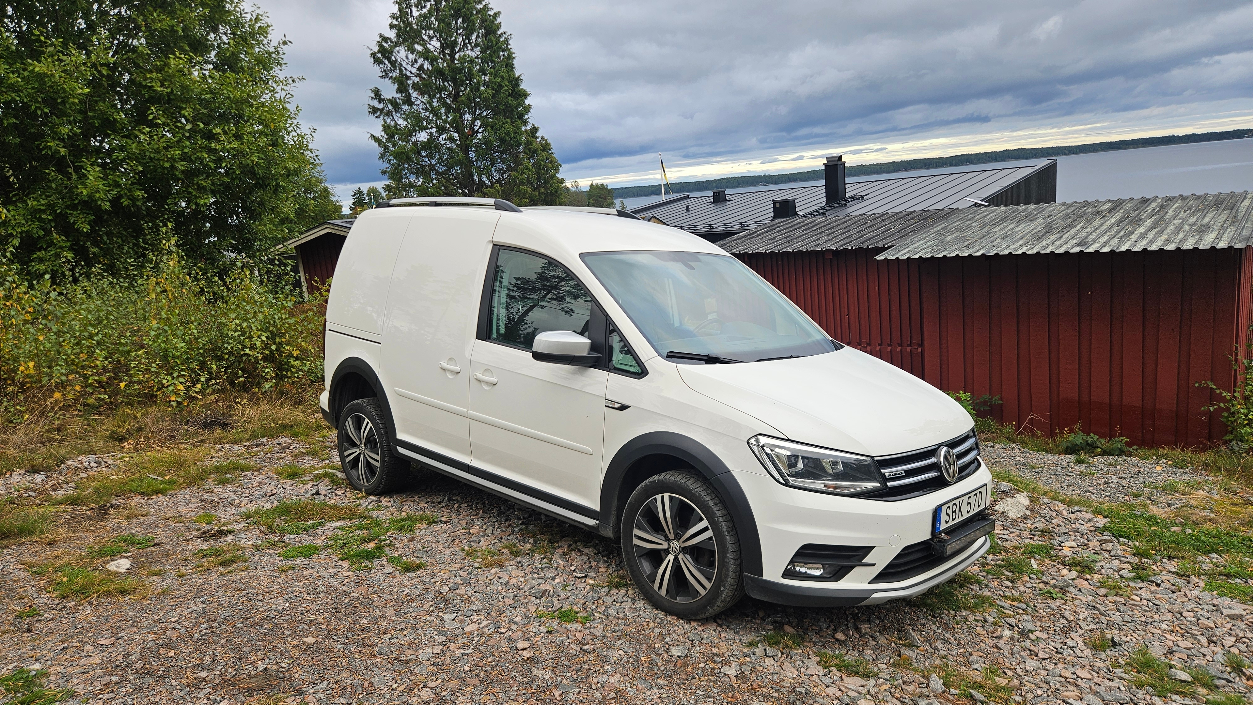 Volkswagen Caddy 2020, bild 2/9