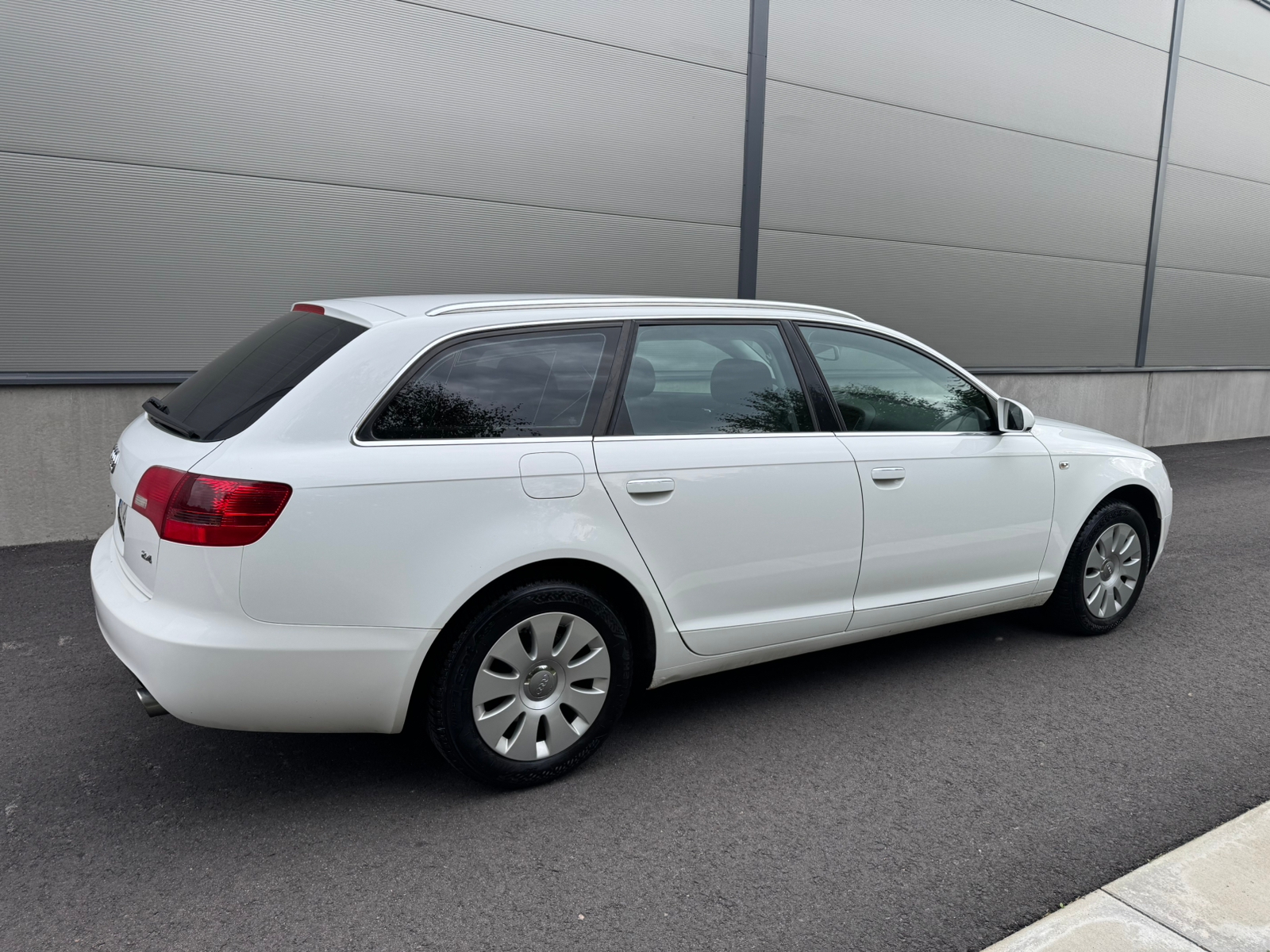Audi A6 2008, bild 2/7
