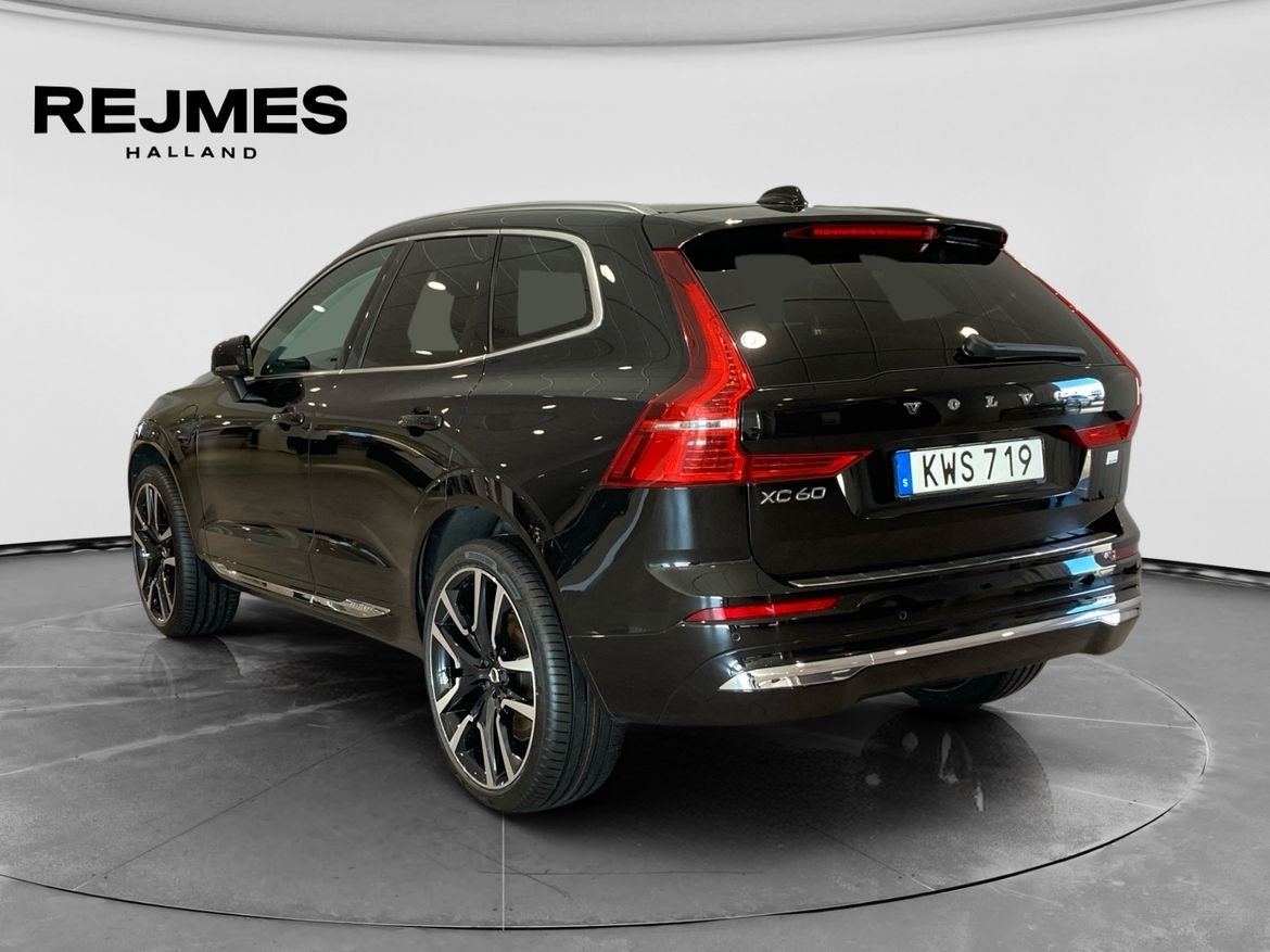 Volvo XC60 Recharge T6 Core Bright 2023, bild 2/10