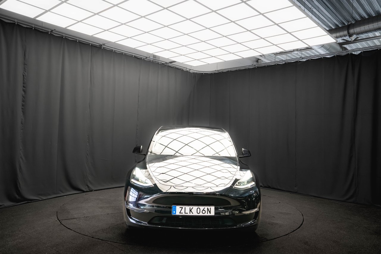 Tesla Model Y 2023, bild 4/10
