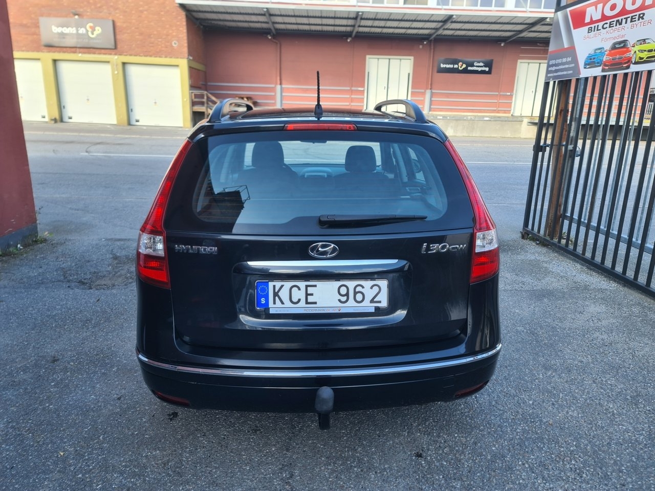 Hyundai i30 cw 1.6 Automat , Drag 2010, bild 6/10