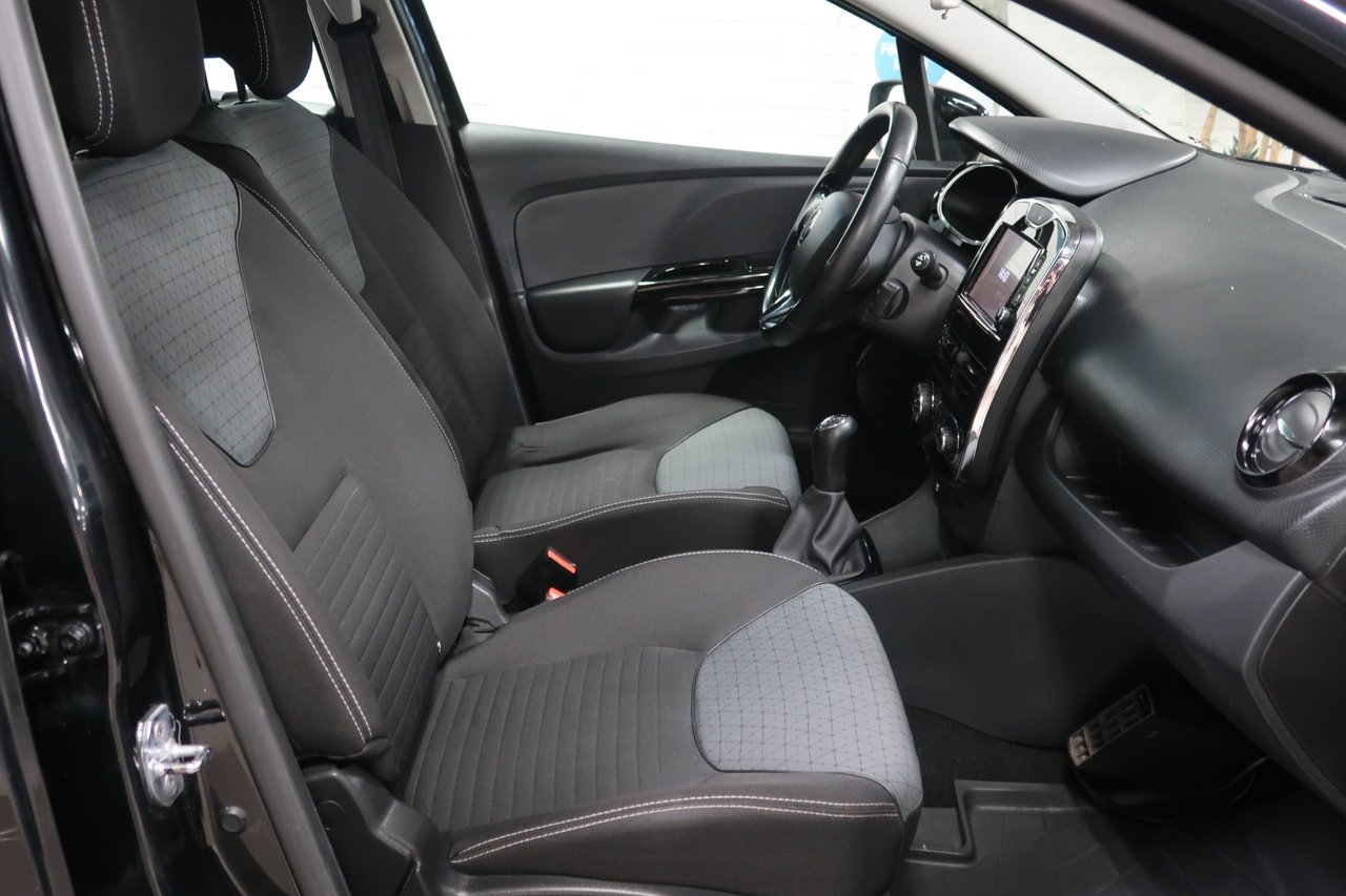 Renault Clio Sport Tourer 0.9 TCe 2013, kuva 6/7