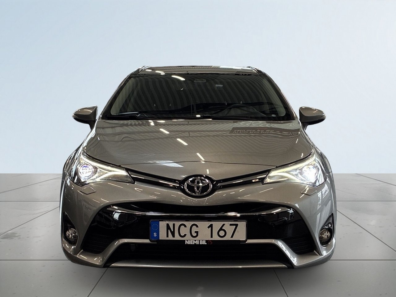 Toyota Avensis 2016, bild 2/10