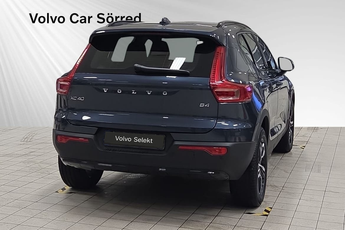 Volvo XC40 B4 FWD Bensin Plus Dark 2026, bild 5/10