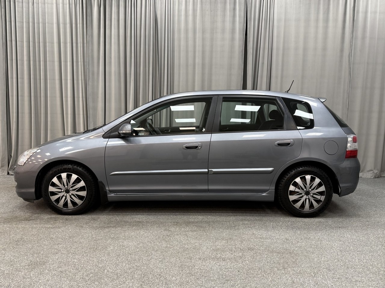 Honda Civic 2004, kuva 2/10