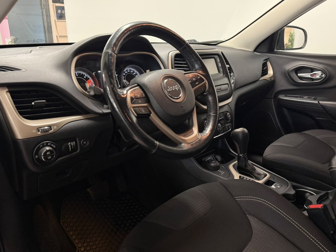 Jeep Cherokee 2015, bild 7/10