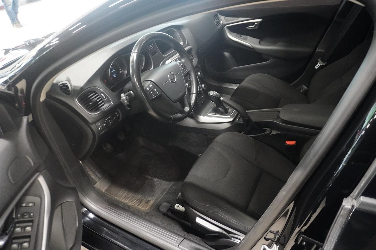 Volvo V40 D2 Manuell, 120hk, 2018 2018, kuva 2/10