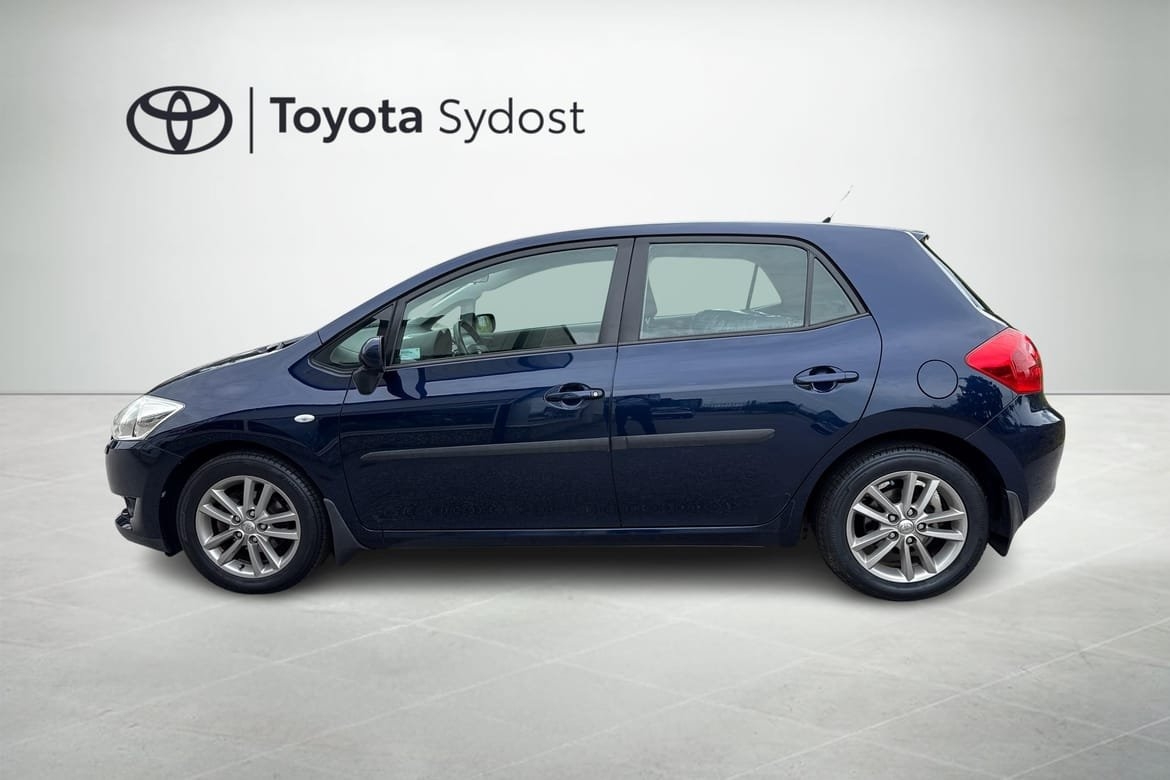 Toyota Auris 1.6 Dual VVT-i 2008, bild 3/10
