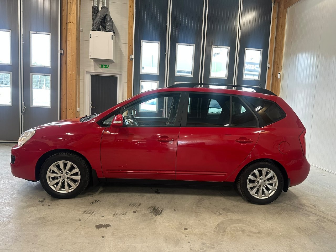 Kia Carens 2010, bild 3/10