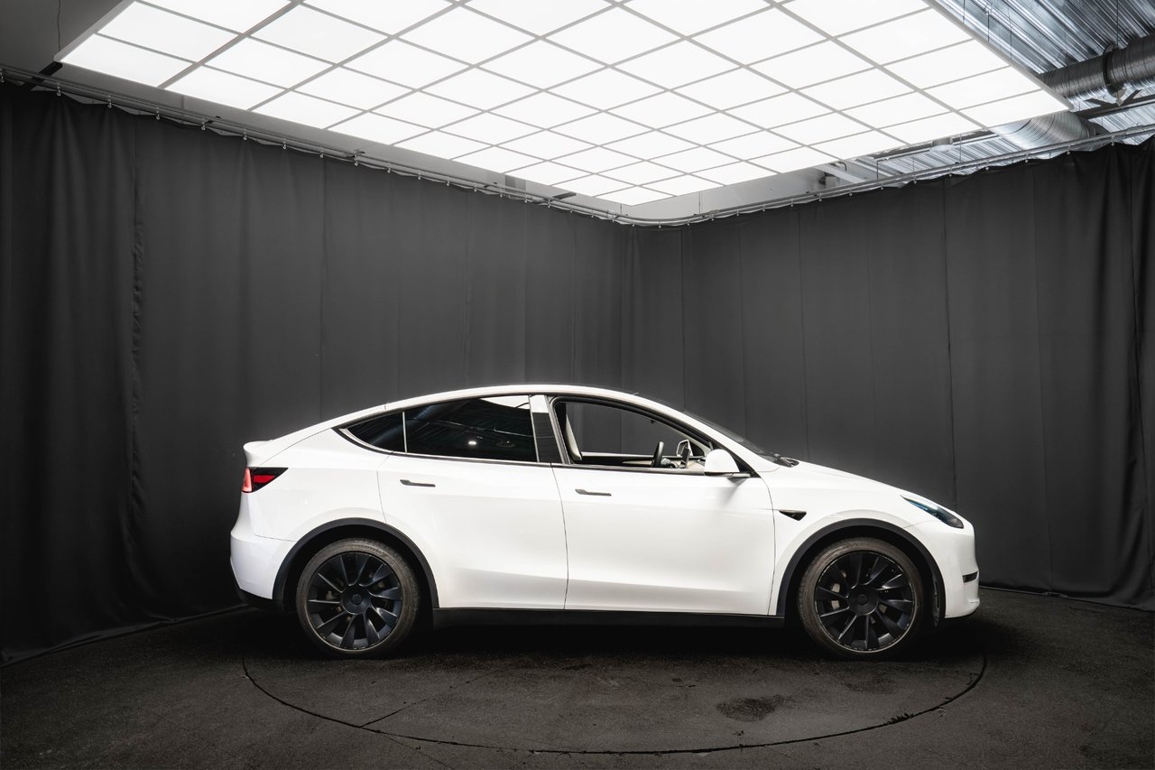 Tesla Model Y 2021, photo 6/10
