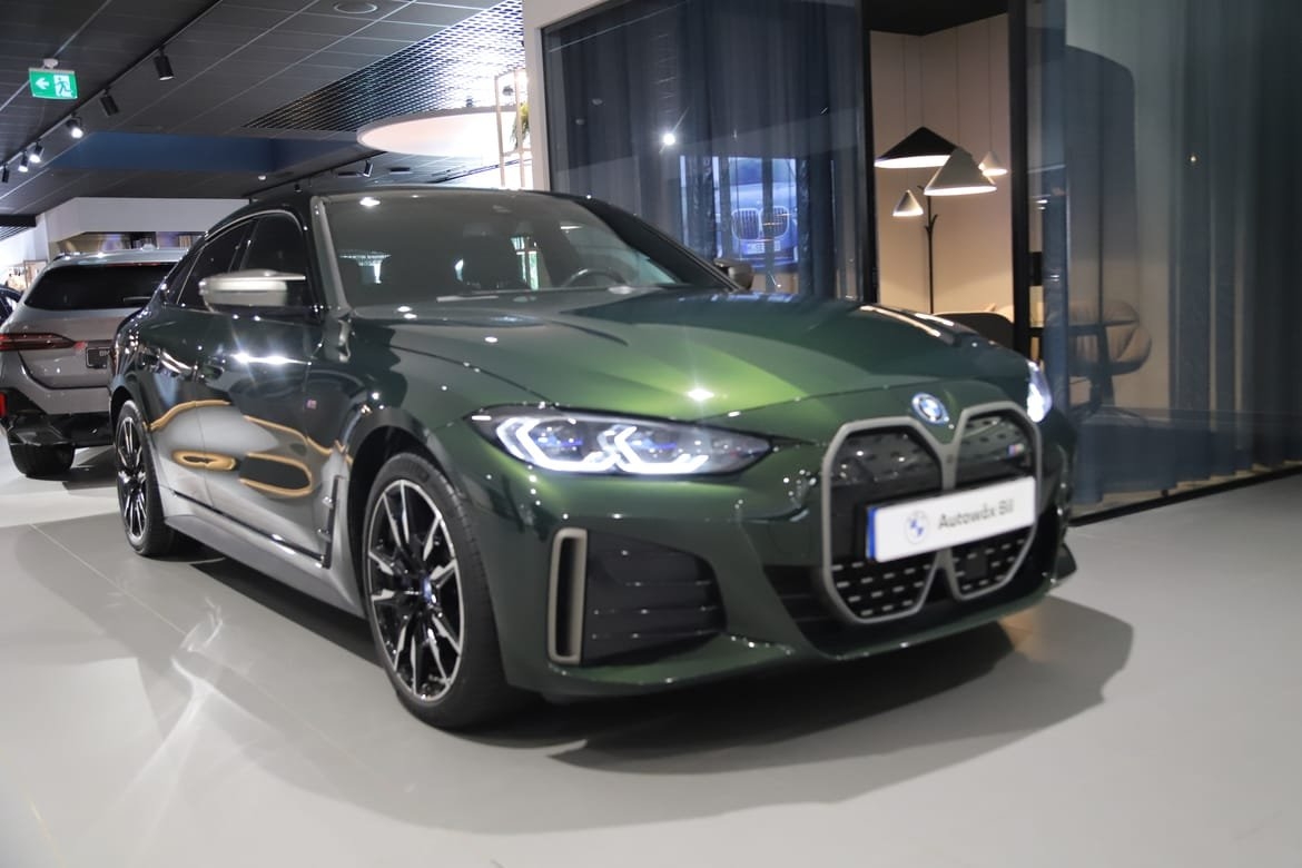 BMW i4