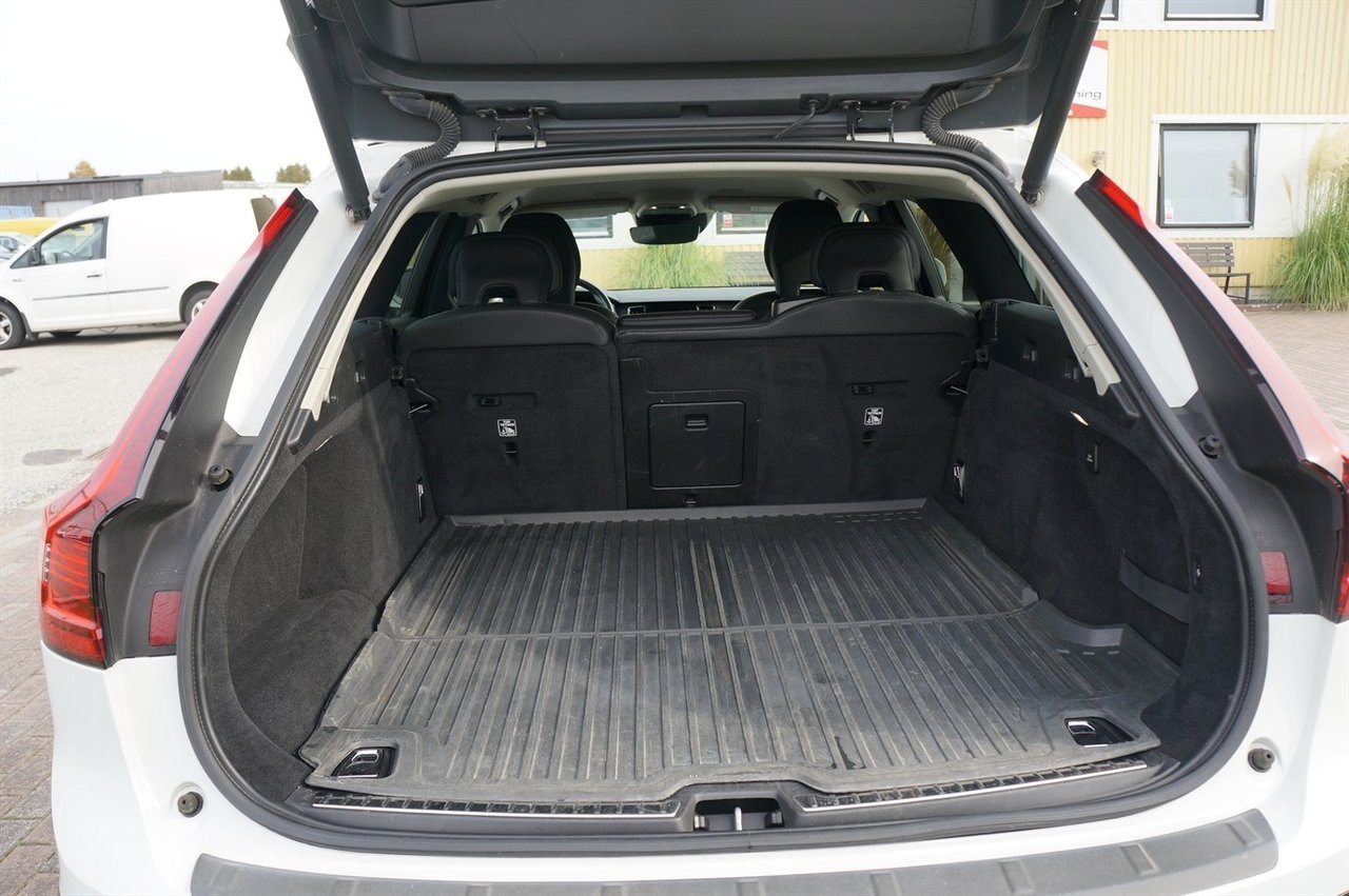 Volvo V90 Cross Country 2021, bild 7/10