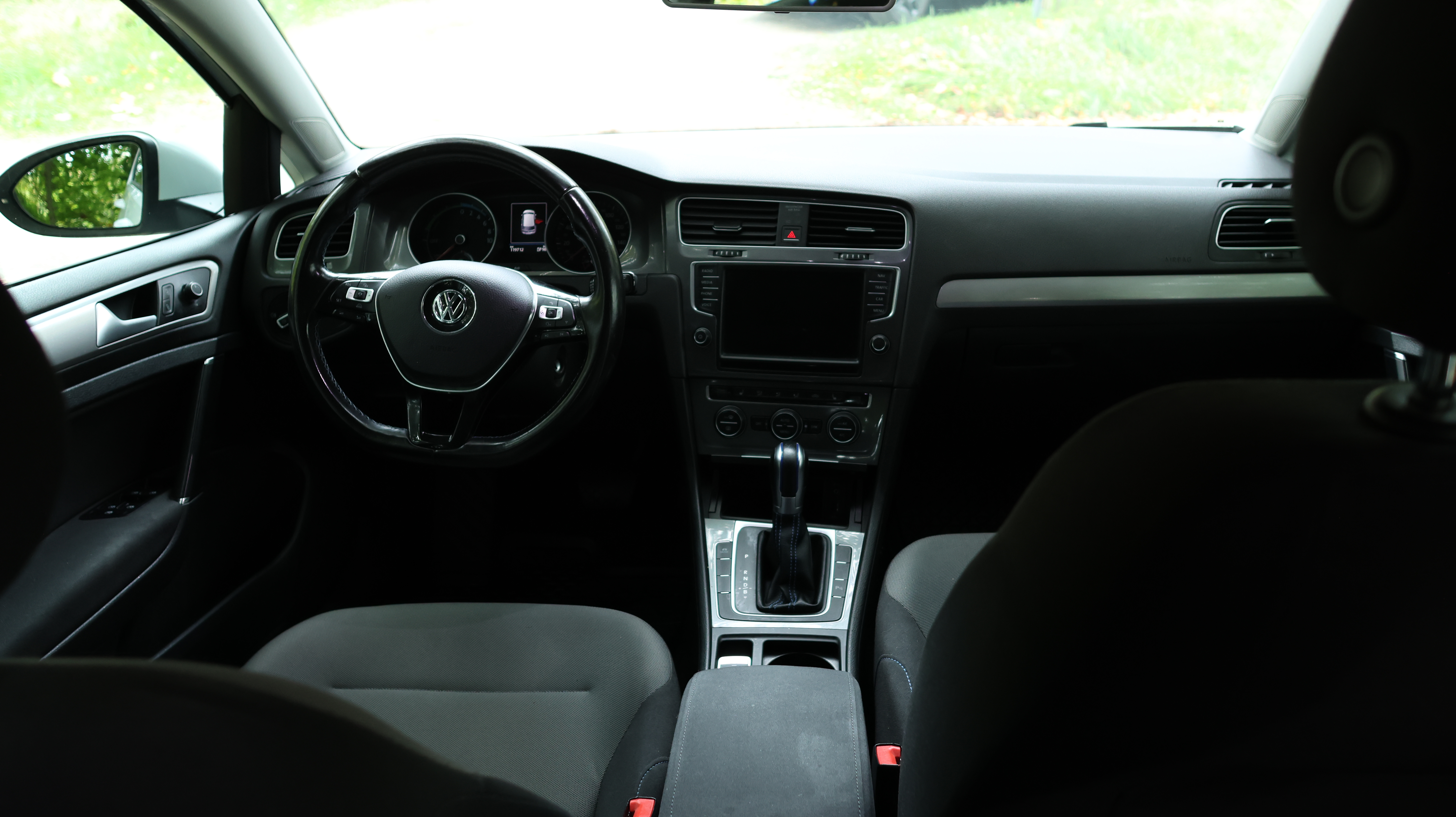 Volkswagen e-Golf VII e 2017, bild 4/5