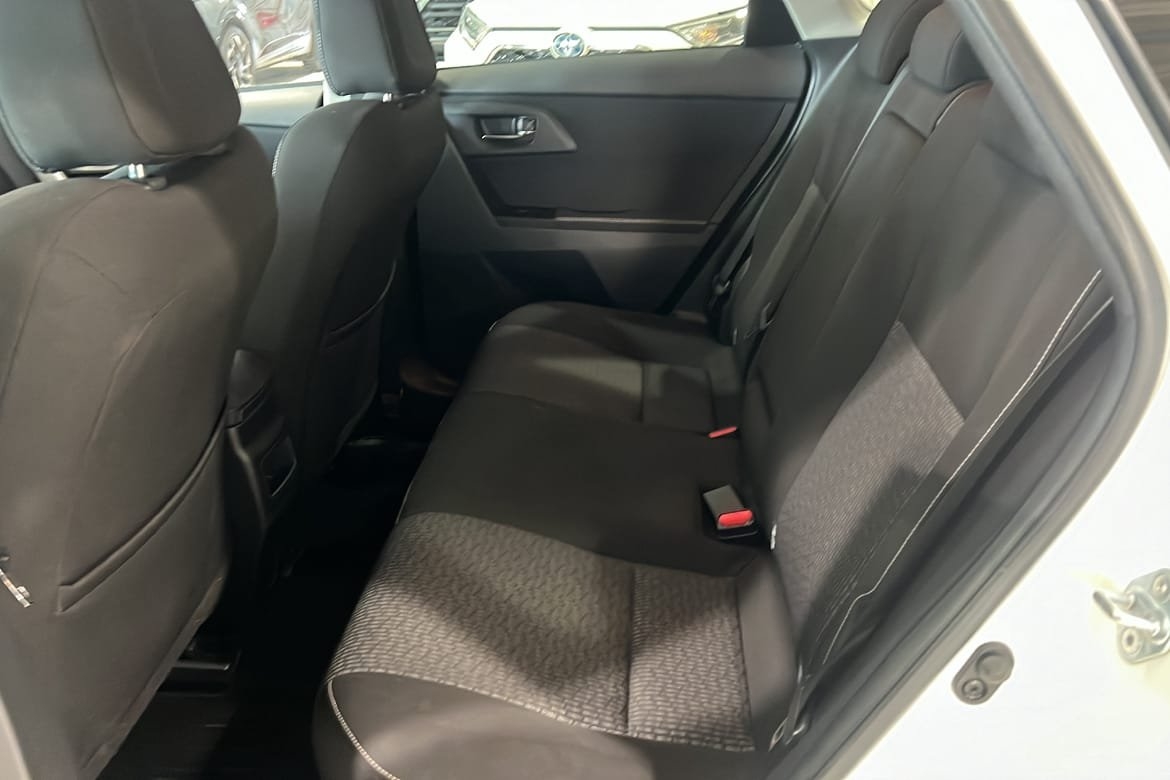 Toyota Auris 2015, bild 7/10