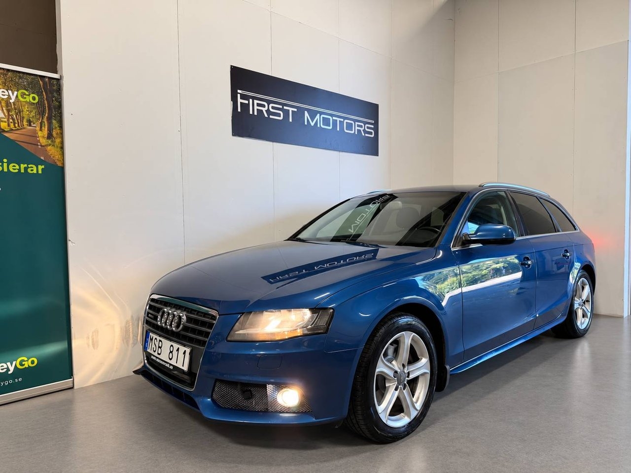 Audi A4 2012, bild 2/10