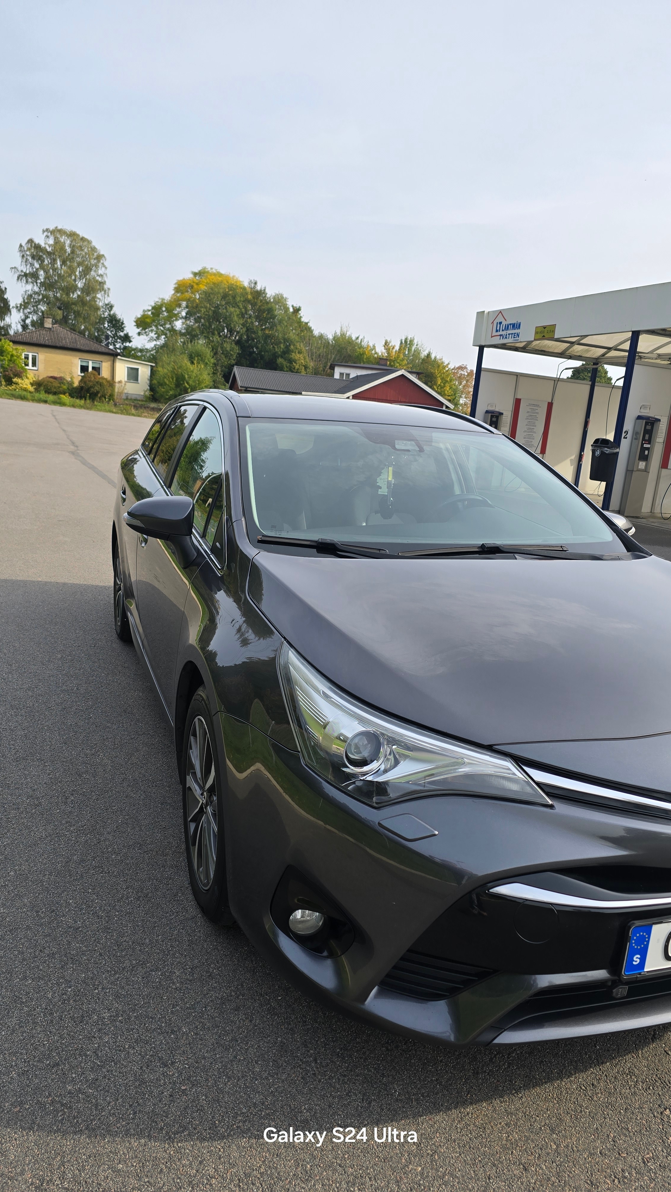 Toyota Avensis Kombi 2.0 D-4D Manuell 2016, photo 3/9