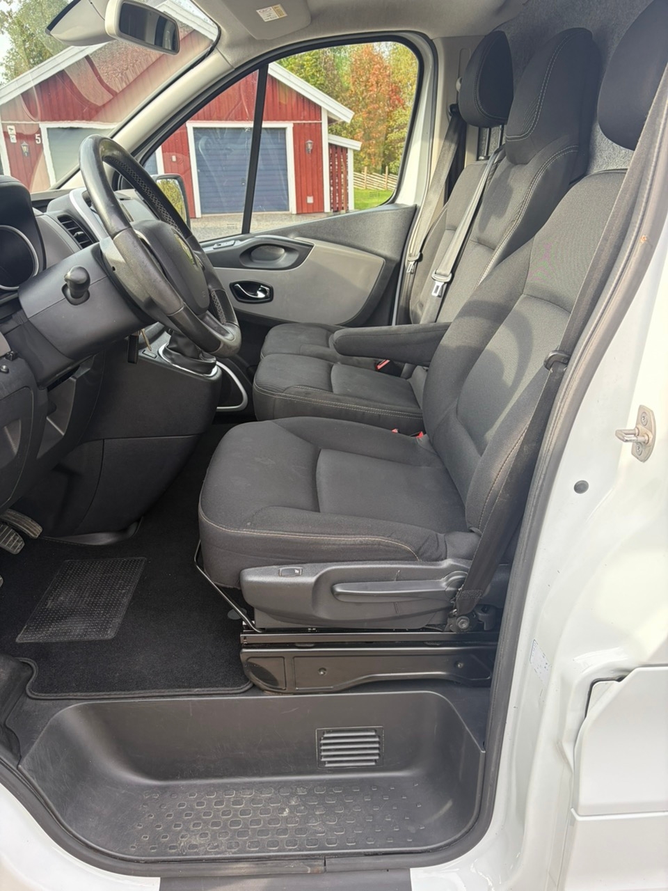 Renault Trafic 2017, bild 7/10