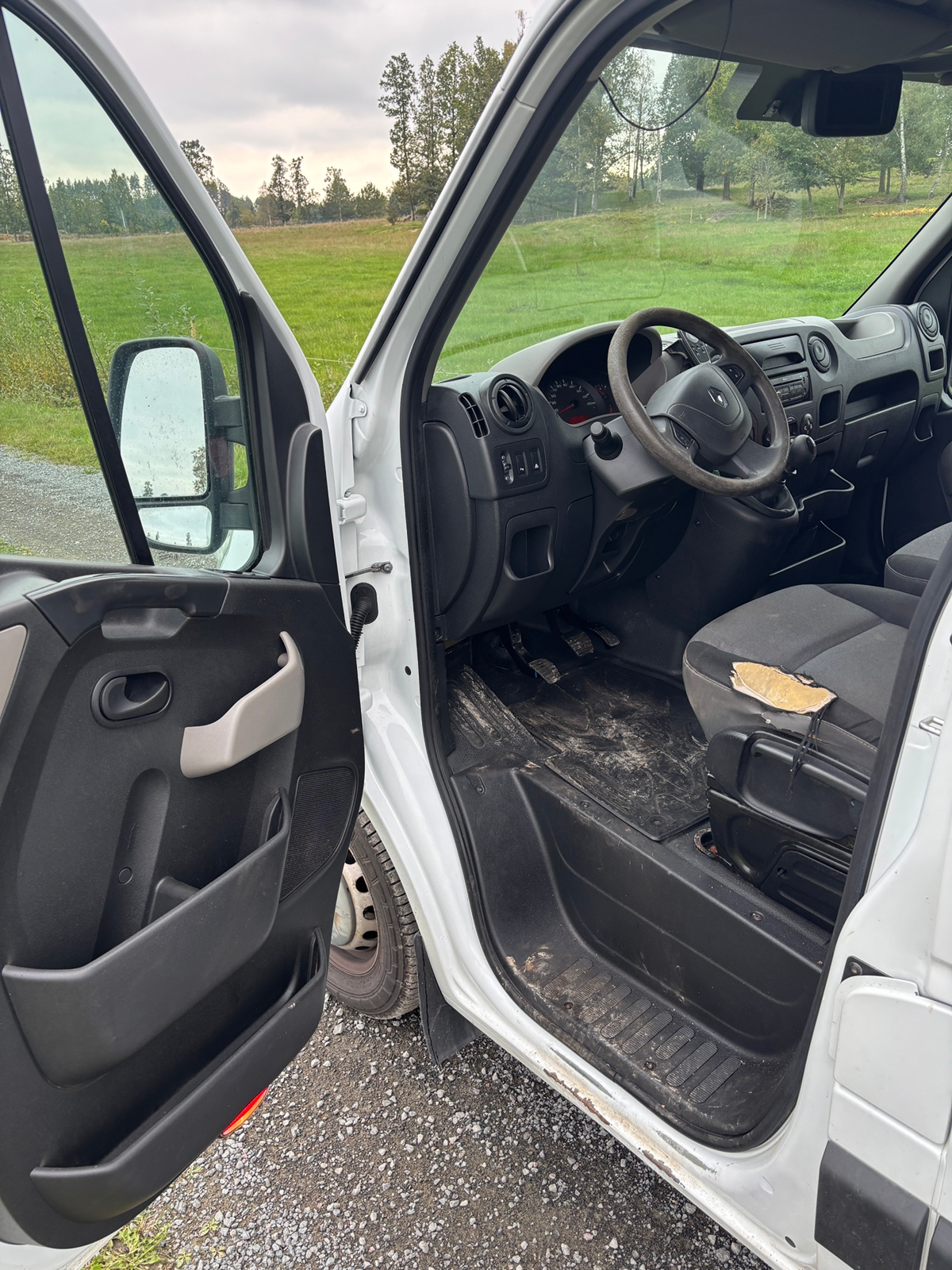 Renault Master 3.5 T 2.3 dCi Manuell 2014, bild 7/8