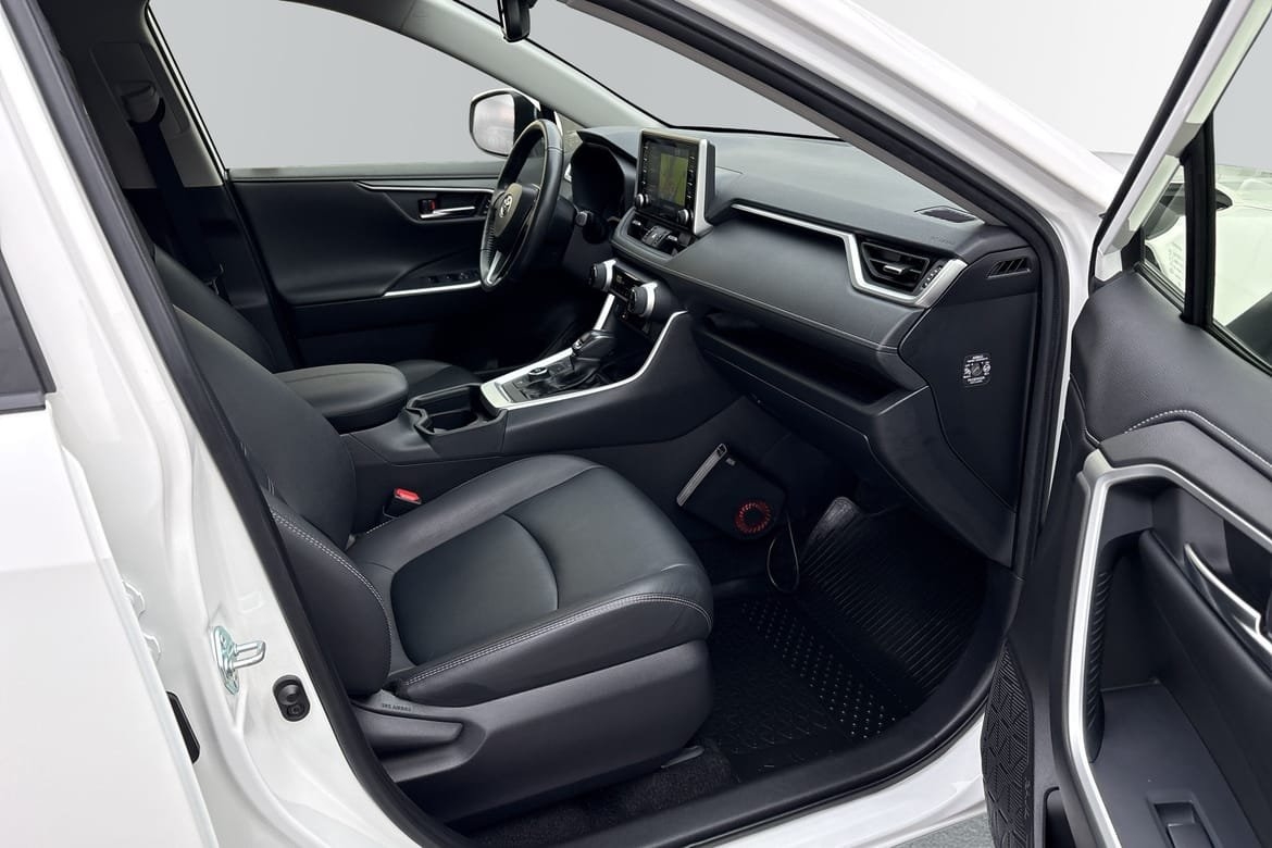 Toyota RAV4 2020, bild 7/10