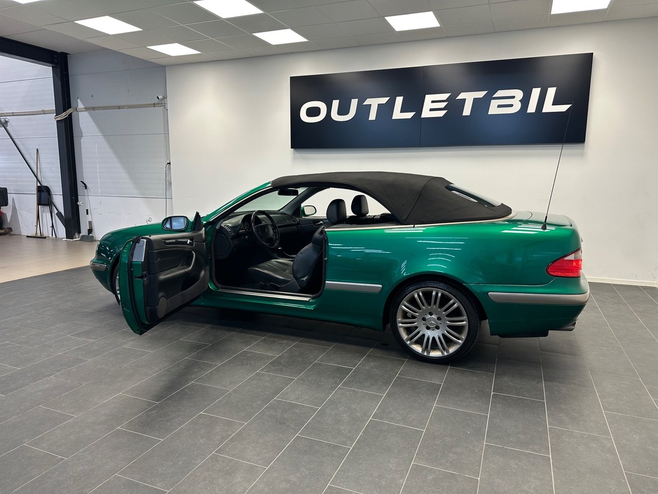 Mercedes-Benz CLK 200 Cabriolet 1999, photo 5/10