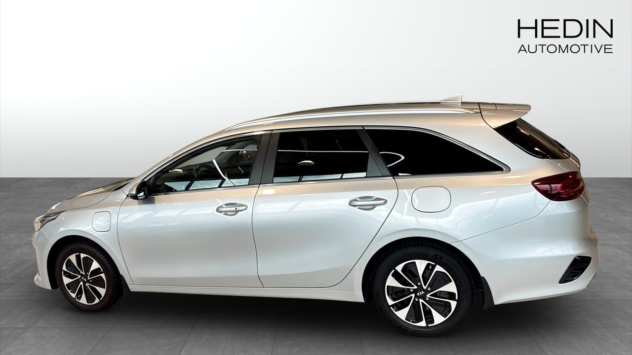 Kia Ceed Sportswagon Plug-in Hybrid 2021, bild 6/9