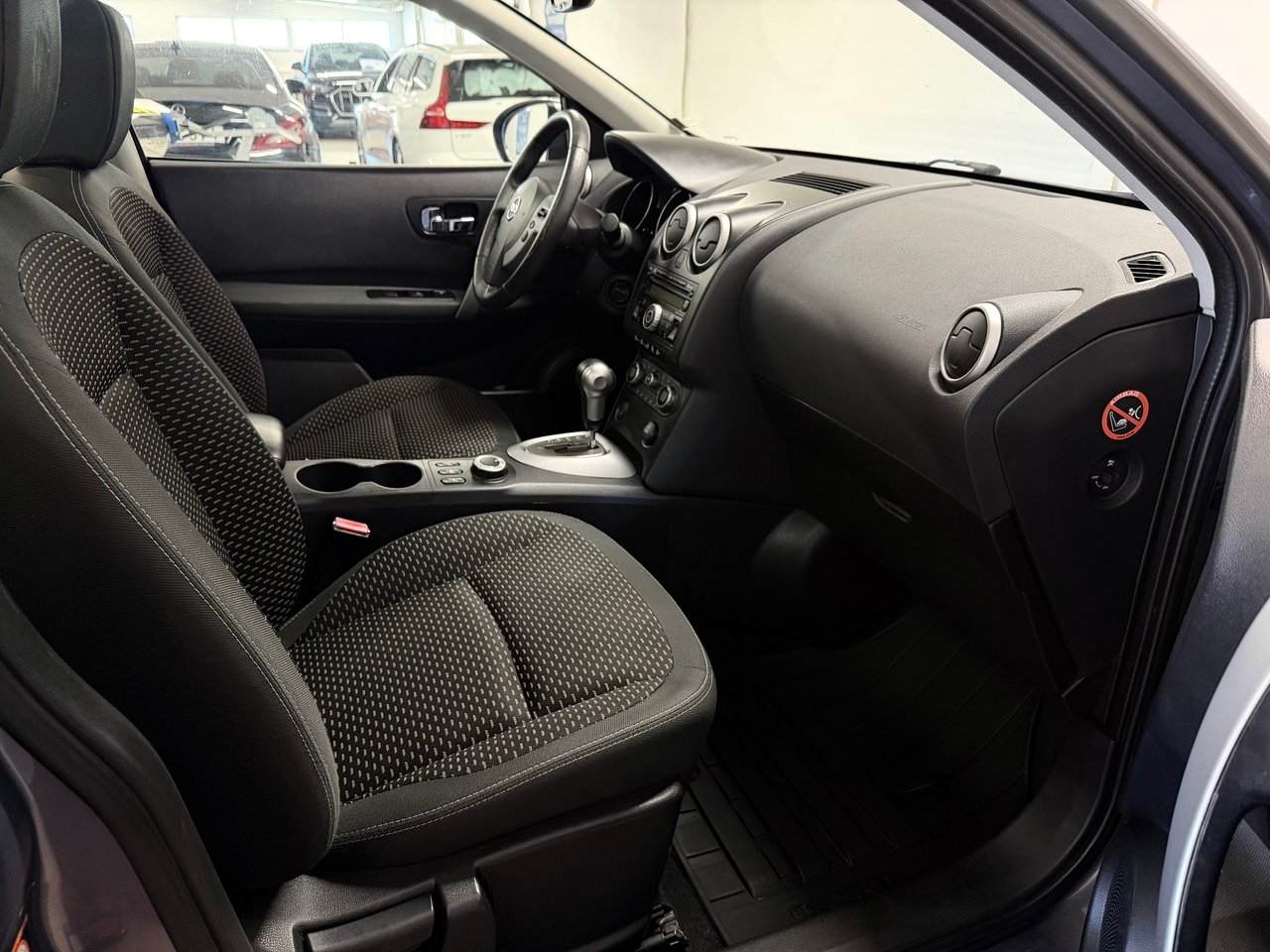 Nissan Qashqai 2009, bild 5/8