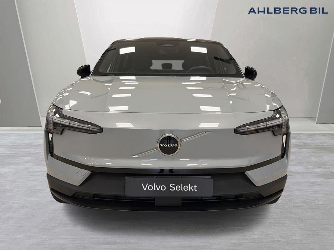 Volvo EX30 2024, bild 6/10