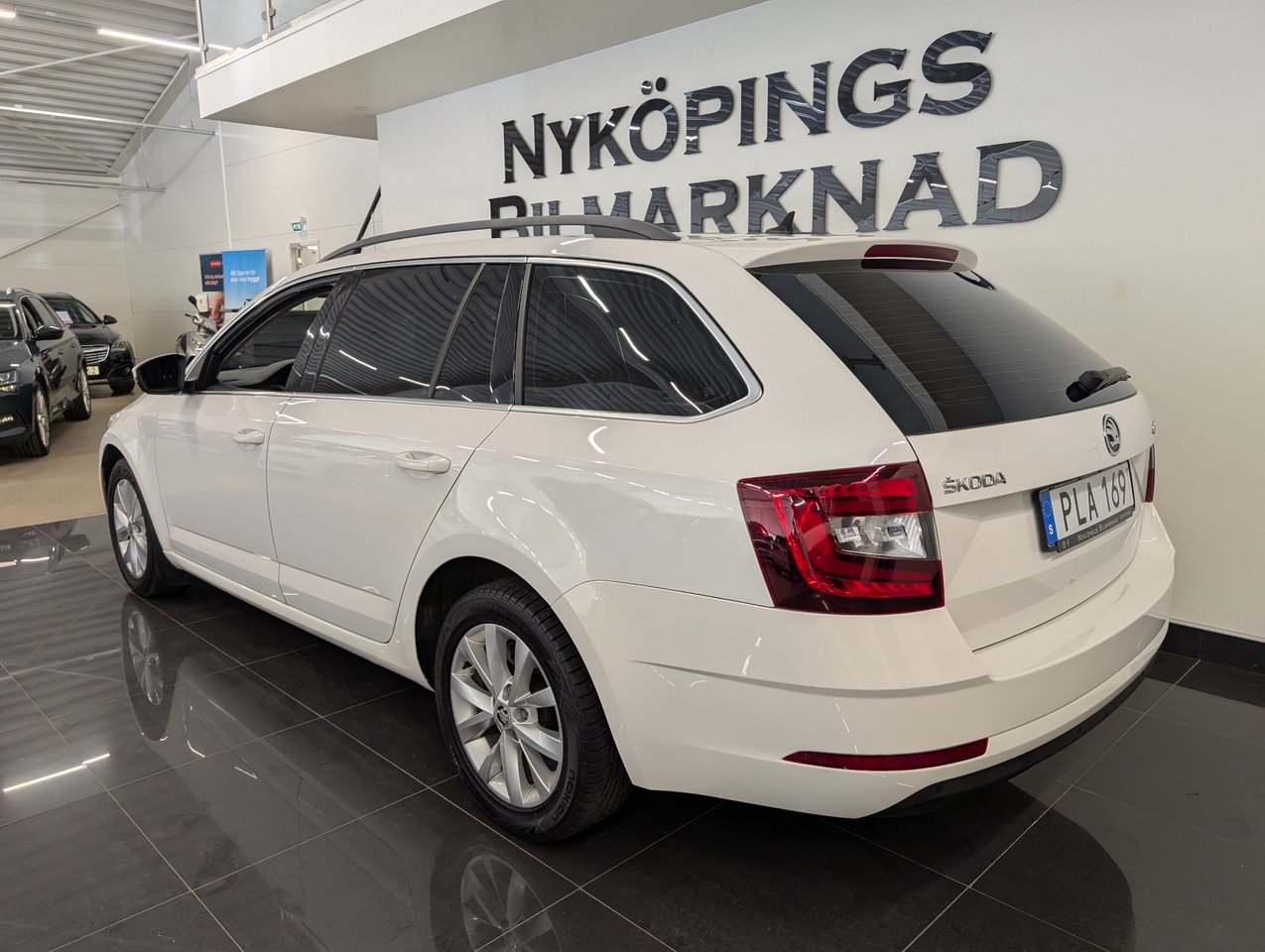 Skoda Octavia 2018, bild 3/10