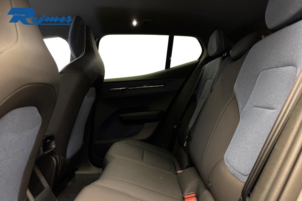 Volvo EX30 2025, bild 6/22