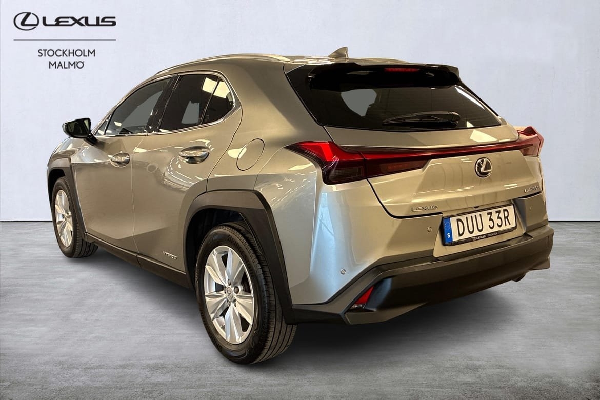 Lexus UX 250h Comfort Teknikpaket 2019, bild 2/10