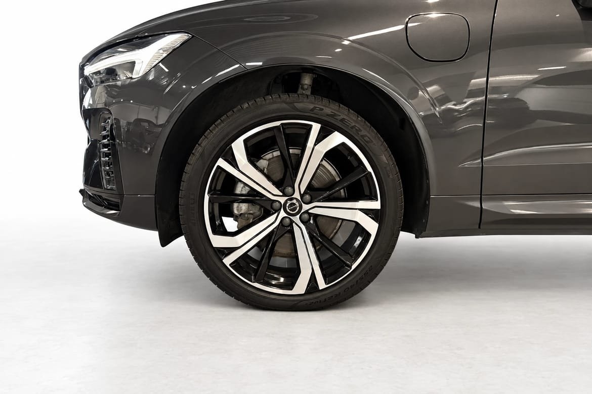 Volvo XC60 T6 Ultra Dark Drag H/K 2025, bild 6/10