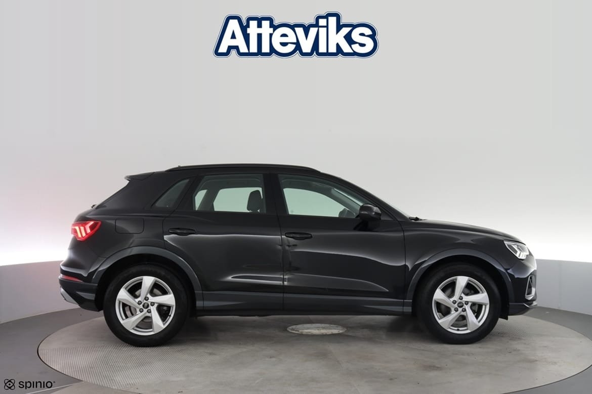Audi Q3 35 TFSI 150hk S Tronic Drag Värm 2025, photo 2/10