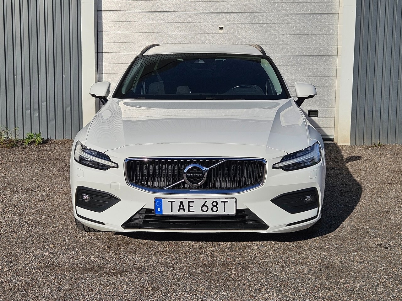 Volvo V60 2020, kuva 2/10