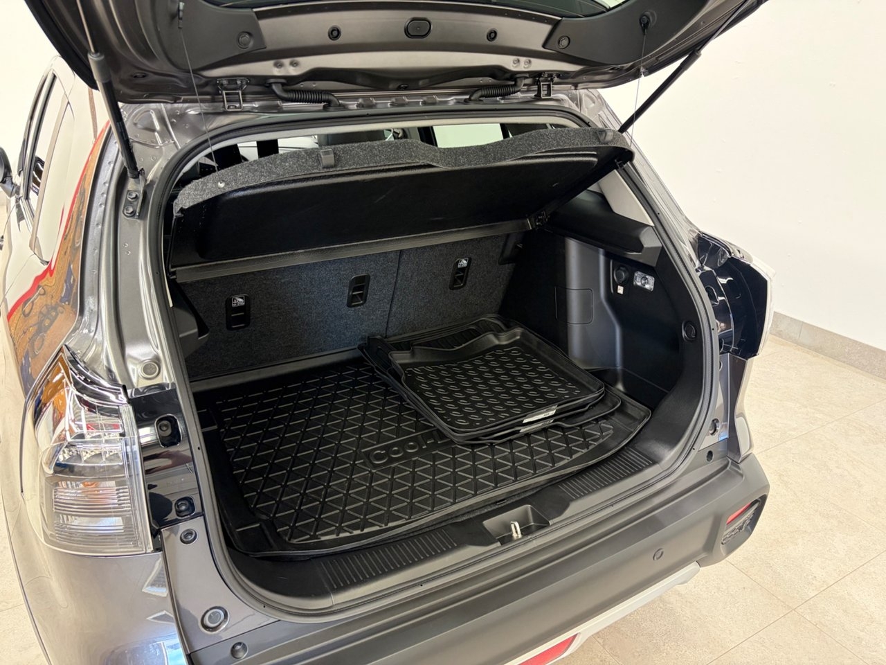Suzuki S-Cross 2025, photo 4/10