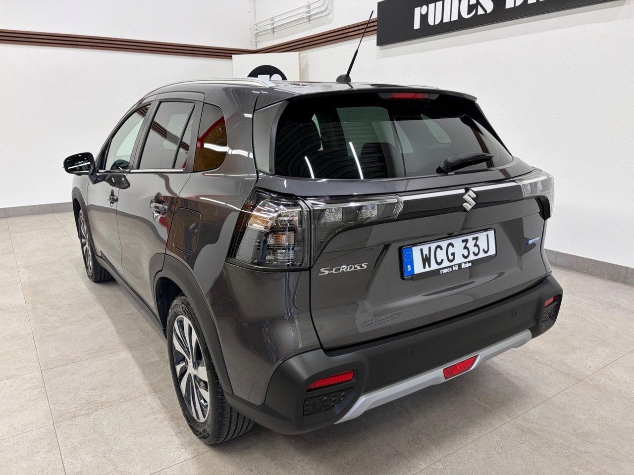 Suzuki S-Cross 2025, photo 3/10
