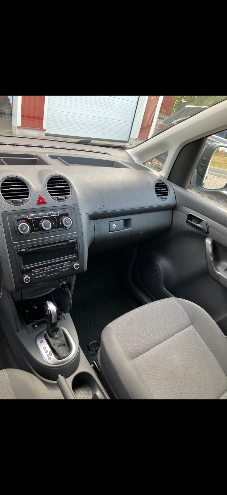 Volkswagen Caddy 2015, bild 7/10
