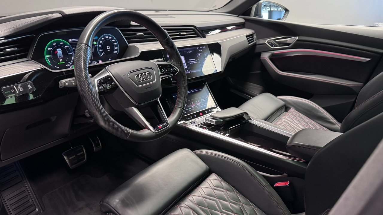 Audi Q8 2024, kuva 7/10