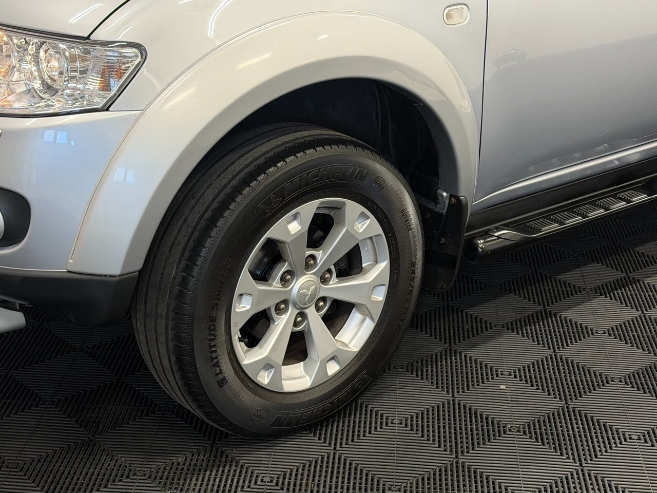 Mitsubishi L200 2011, bild 6/10