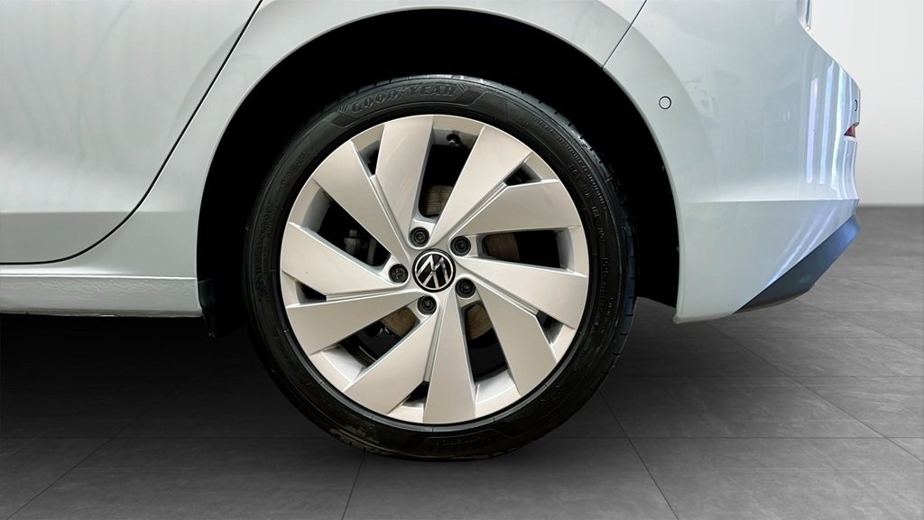 Volkswagen Golf 2025, kuva 6/10