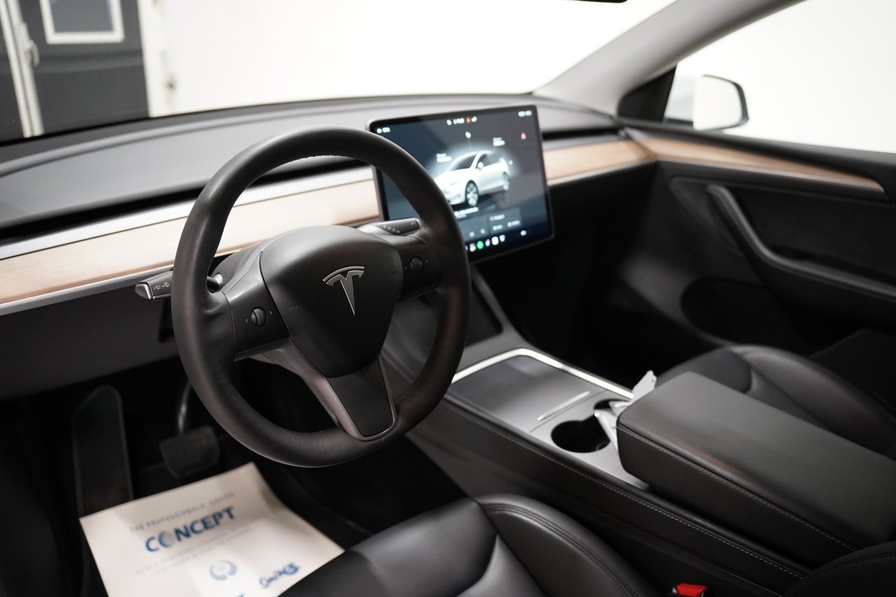 Tesla Model Y 2023, bild 7/10
