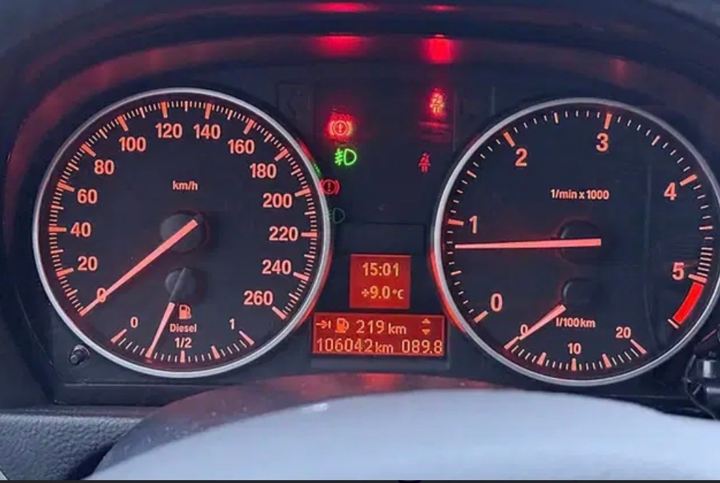 BMW 320 d Touring Manuell 2012, bild 8/8